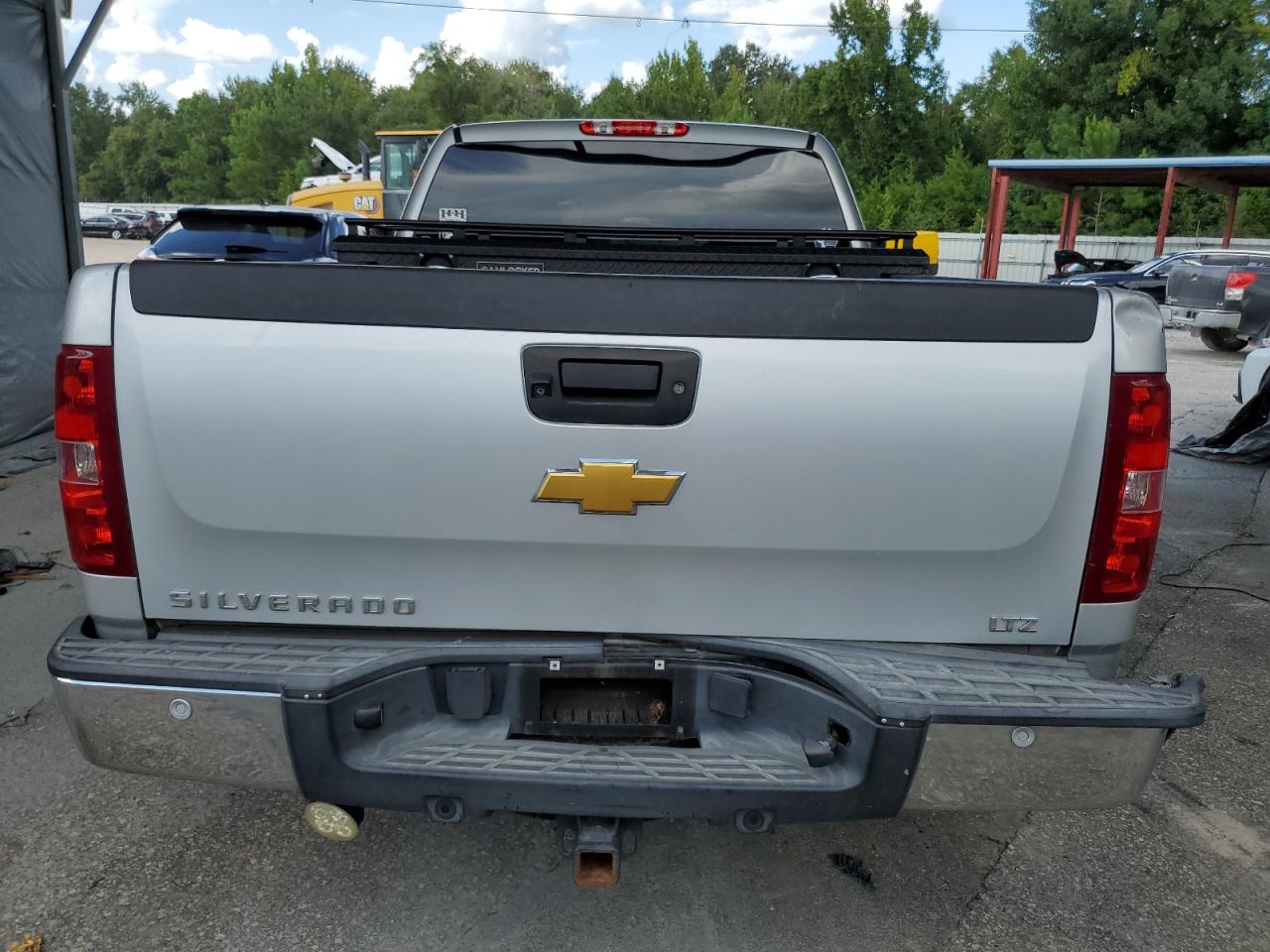 2013 Chevrolet Silverado - Image 6