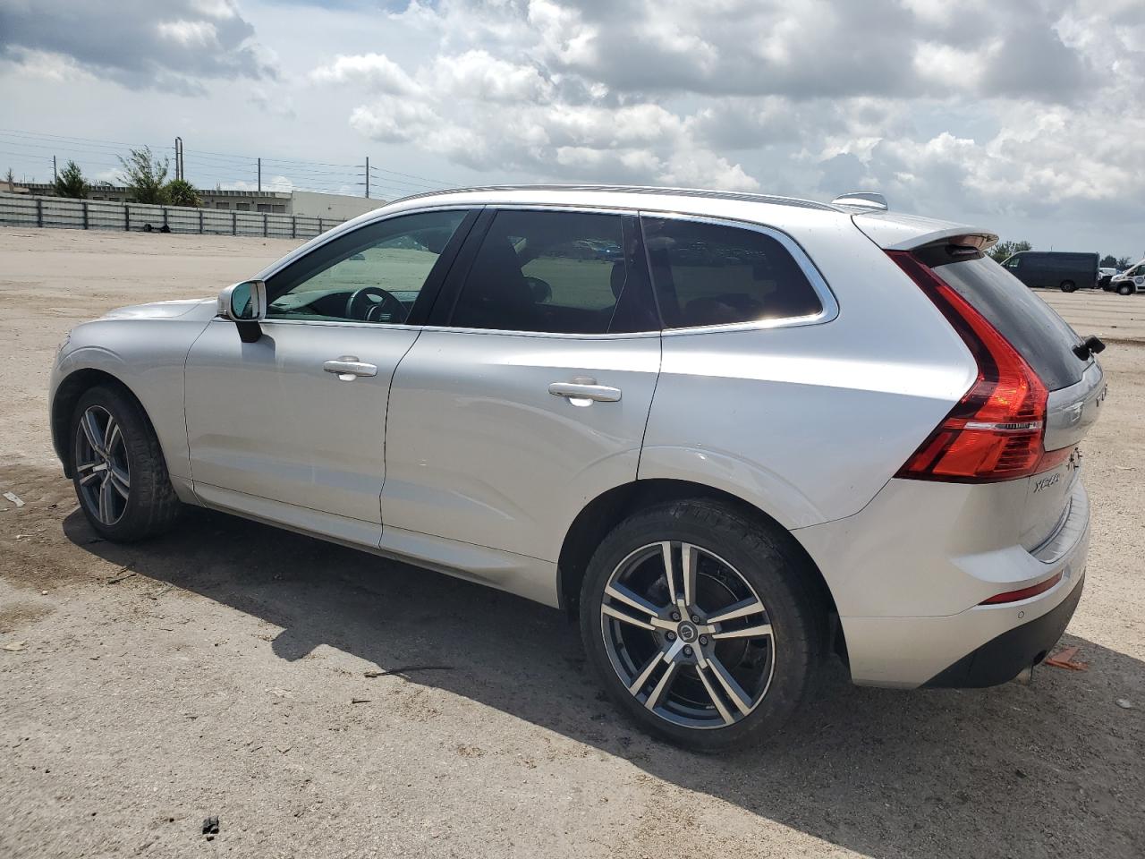 2021 Volvo Xc60 T5 Momentum VIN: YV4102RK3M1682261 Lot: 66147274