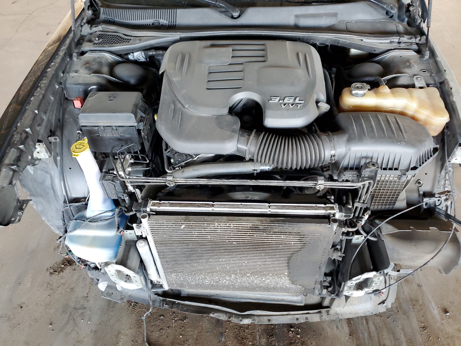 2C3CDYAG6DH704592 2013 Dodge Challenger Sxt