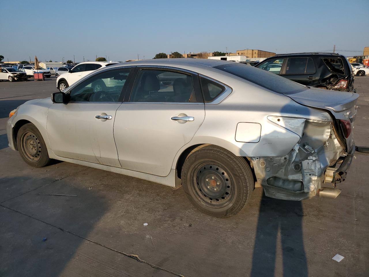 1N4AL3AP0JC159633 2018 NISSAN ALTIMA - Image 2