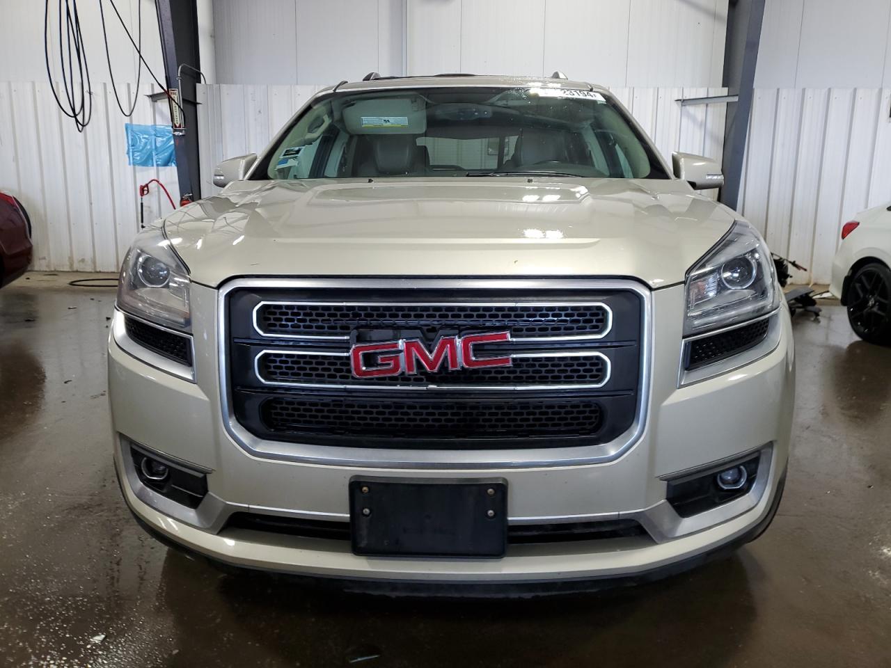 2014 GMC Acadia - Image 5