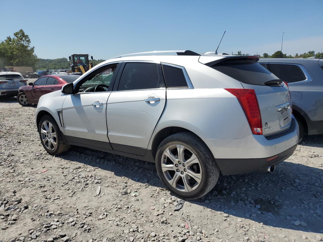 VIN 3GYFNCE38GS552987 2016 CADILLAC SRX no.2