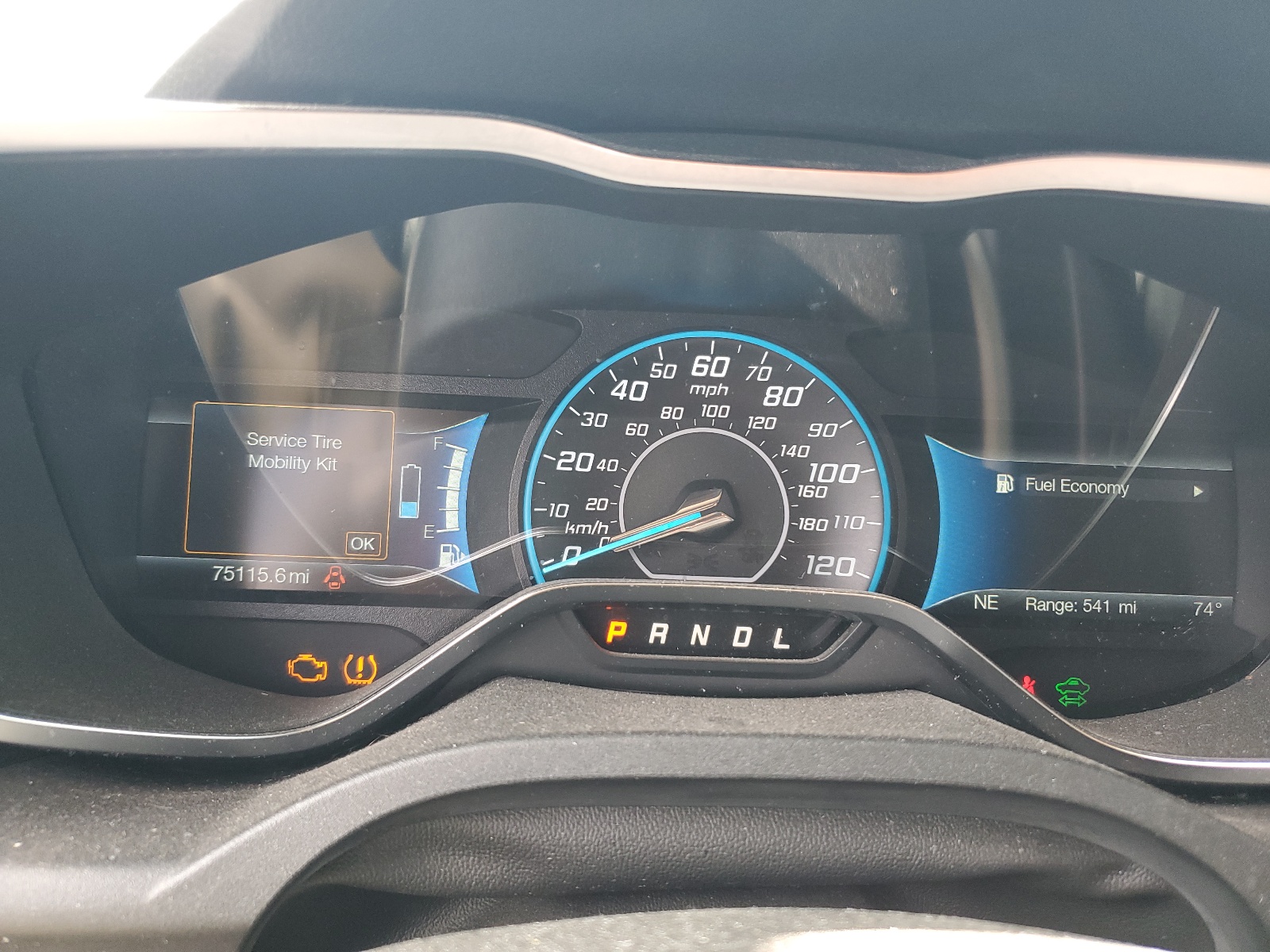 1FADP5EU8HL118075 2017 Ford C-Max Se