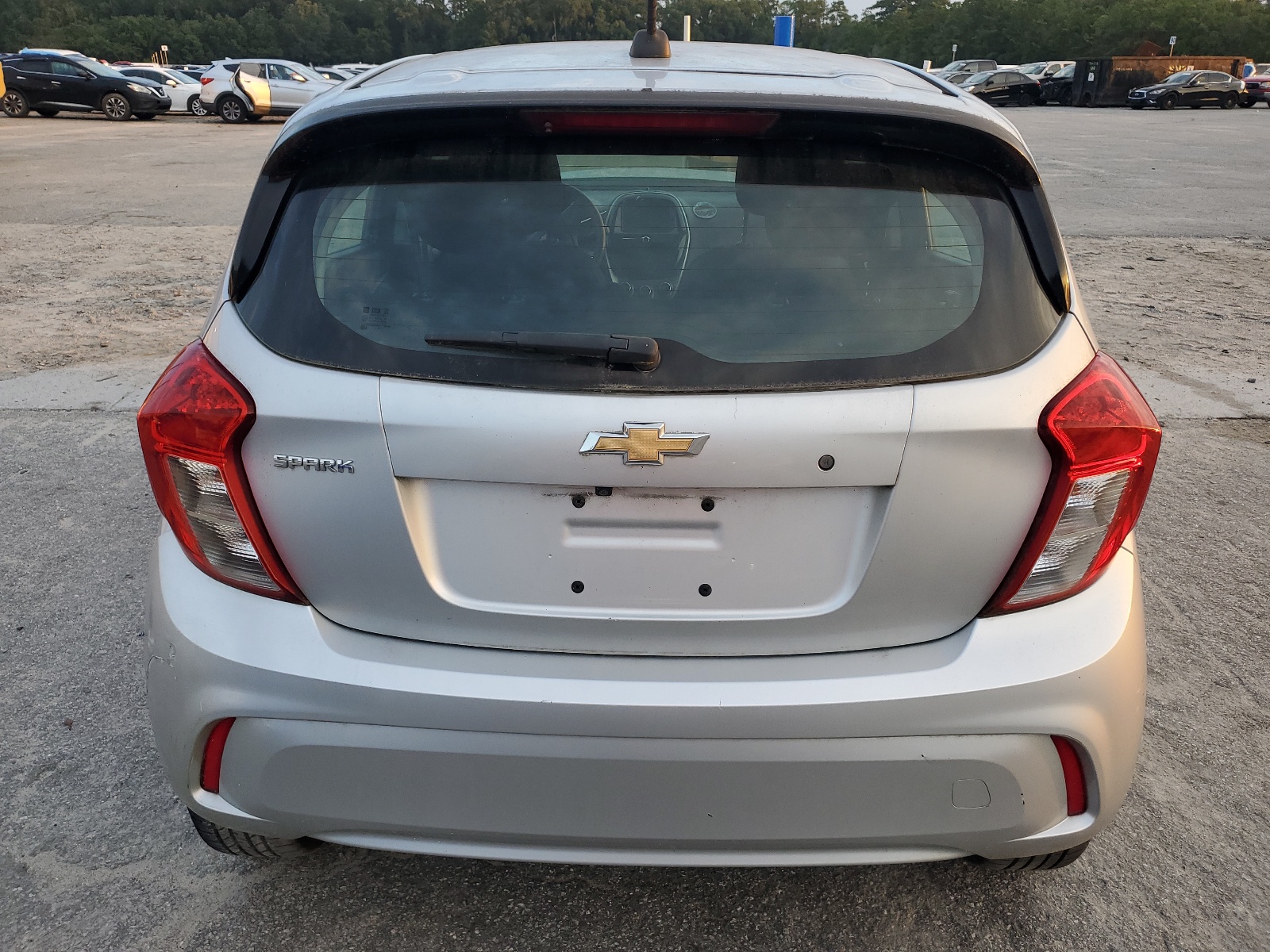 KL8CB6SA1HC728140 2017 Chevrolet Spark Ls