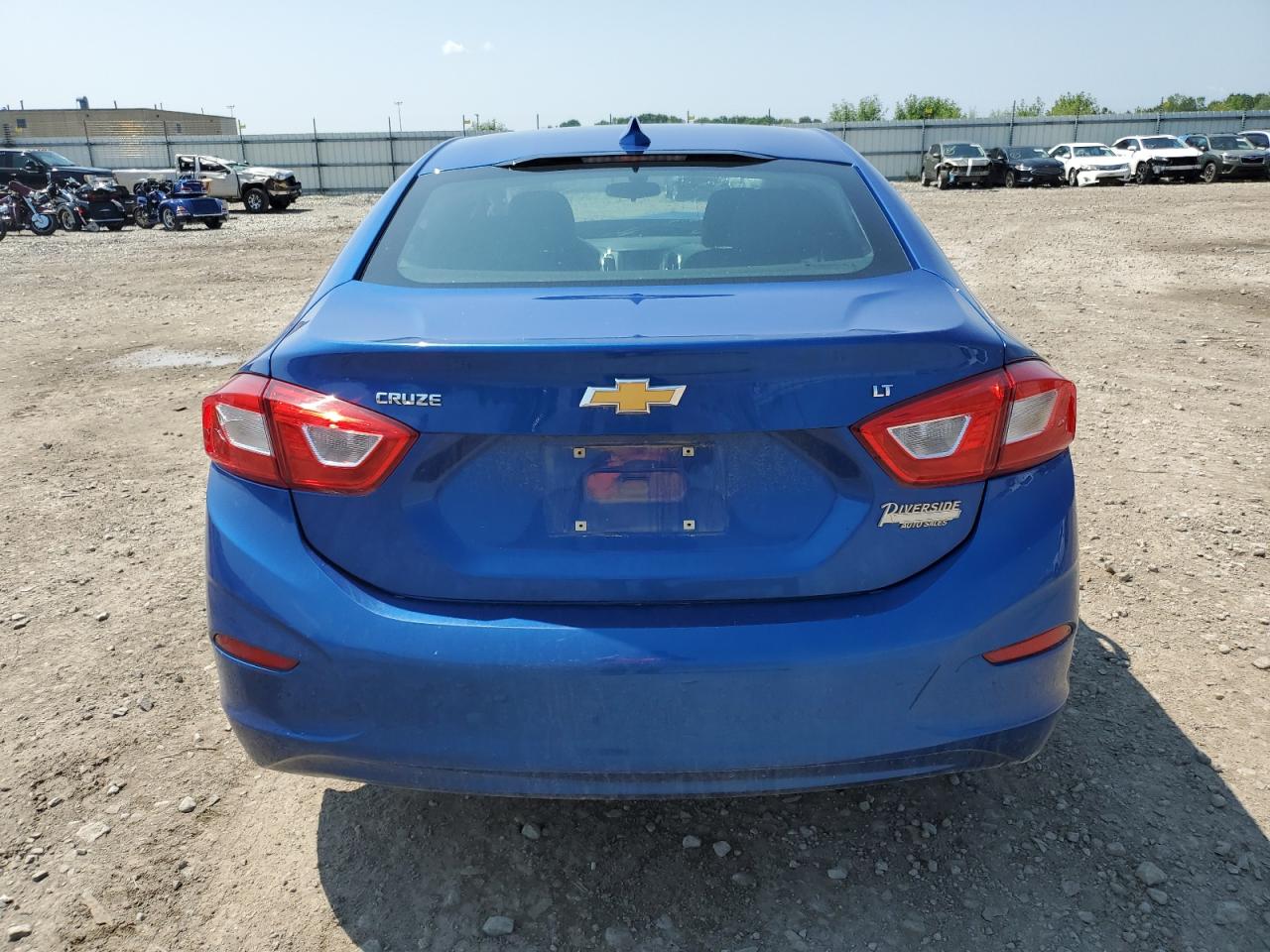 1G1BE5SM8J7122176 2018 Chevrolet Cruze Lt