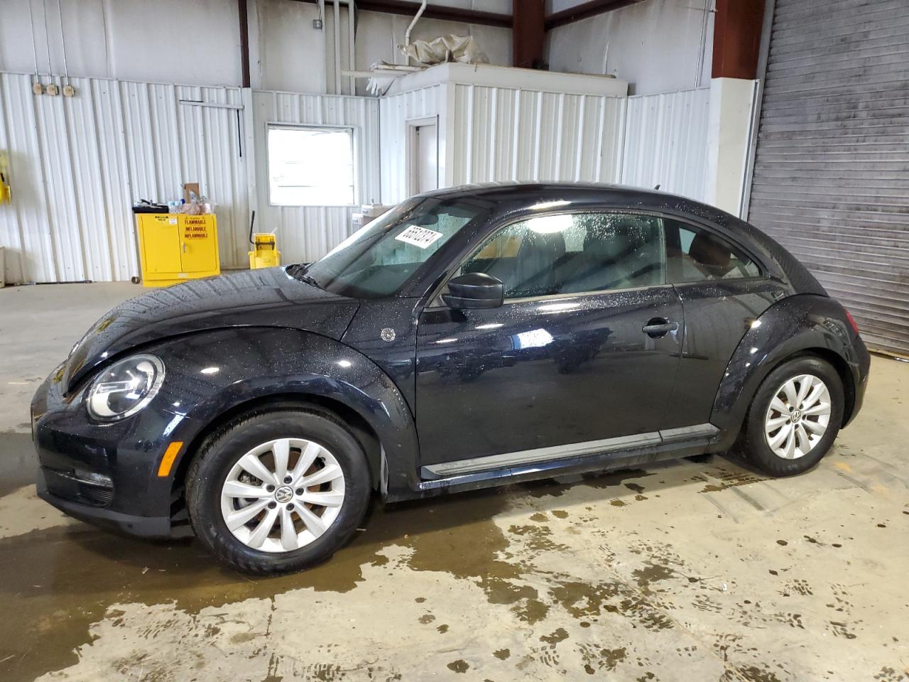 2016 Volkswagen Beetle 1.8T VIN: 3VWF17AT8GM604098 Lot: 65512374