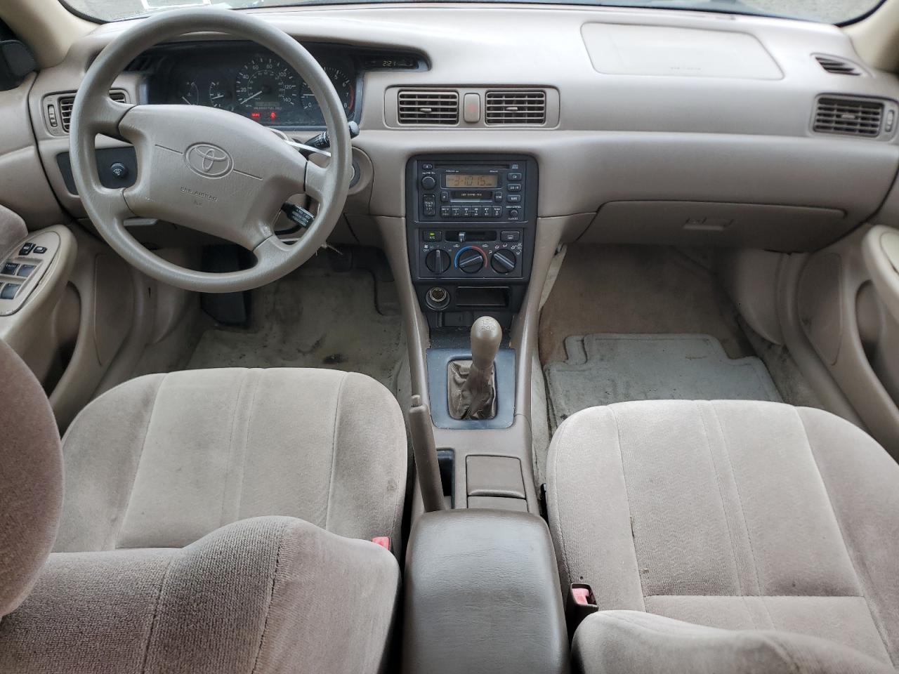 1999 Toyota Camry Le VIN: 4T1BF22K4XU080094 Lot: 66576704