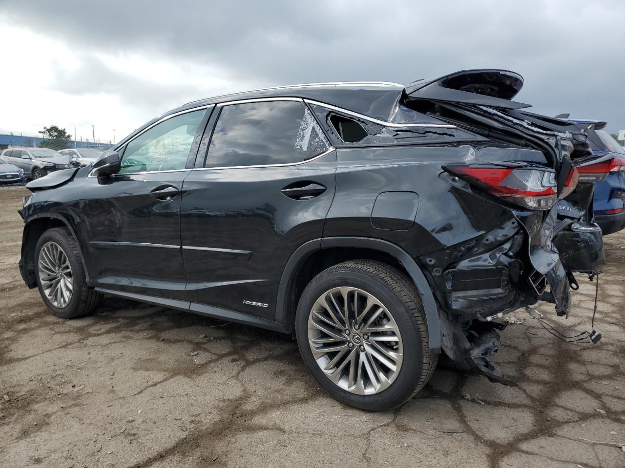 2022 Lexus RX - Image 2