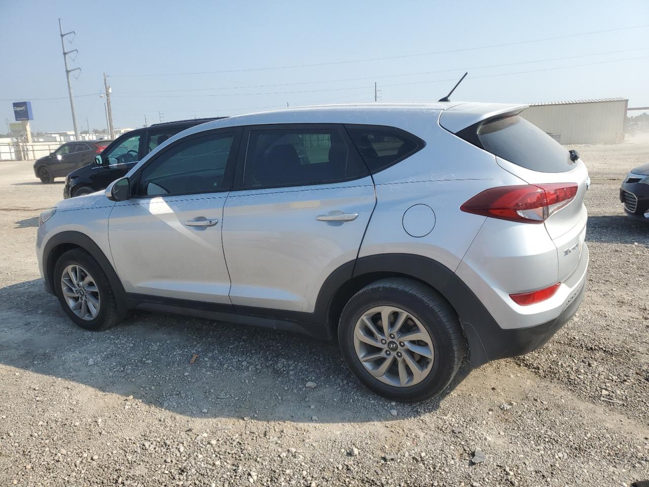 VIN KM8J23A49JU786565 2018 HYUNDAI TUCSON no.2