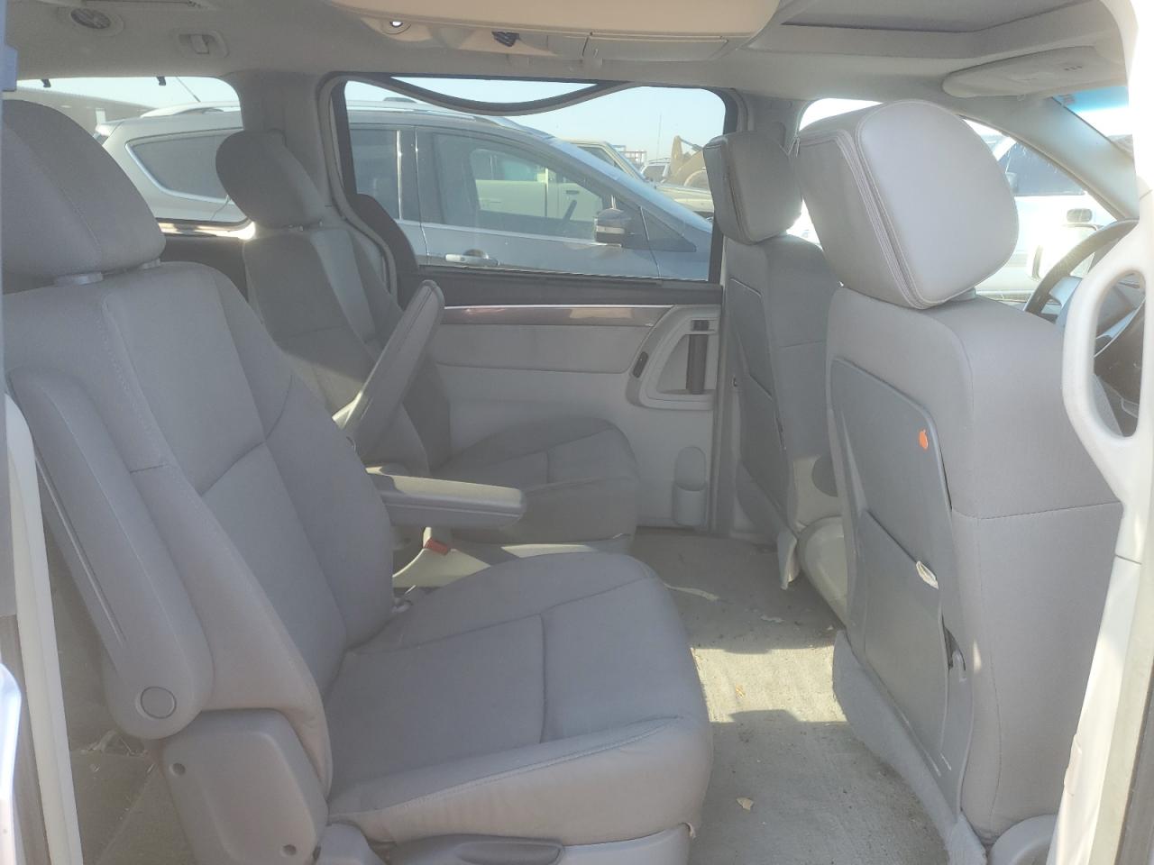 2009 Volkswagen Routan Se VIN: 2V8HW34199R610220 Lot: 69865864