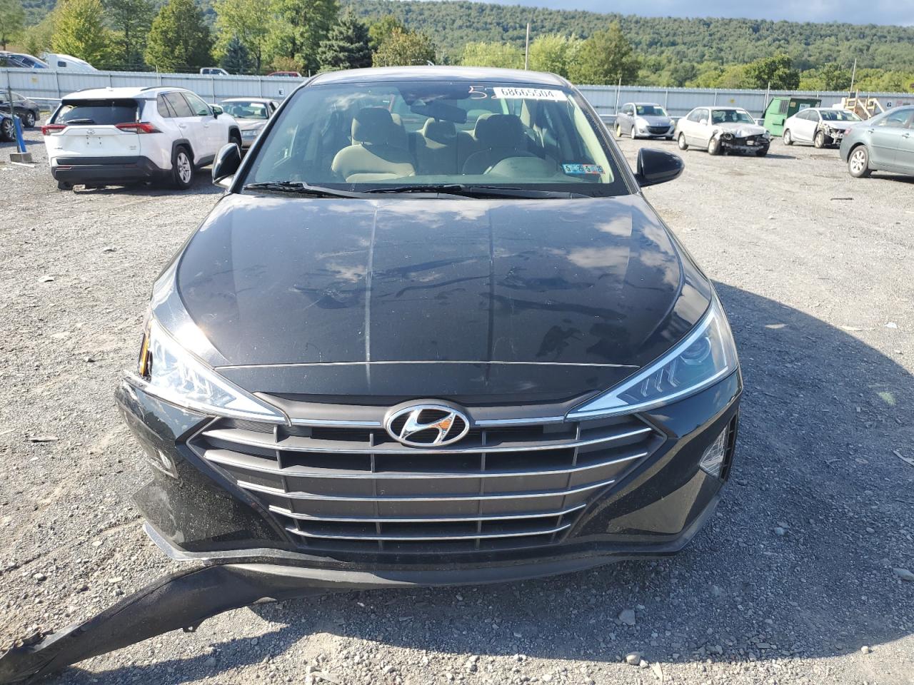 2020 Hyundai Elantra - Image 5