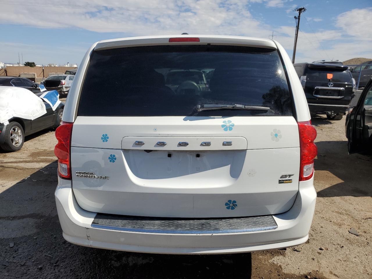 2C4RDGEG7JR140693 2018 Dodge Grand Caravan Gt