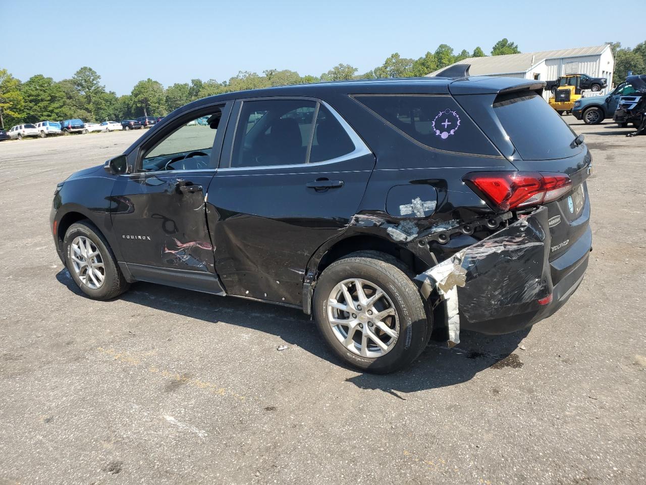 2022 Chevrolet Equinox - Image 2