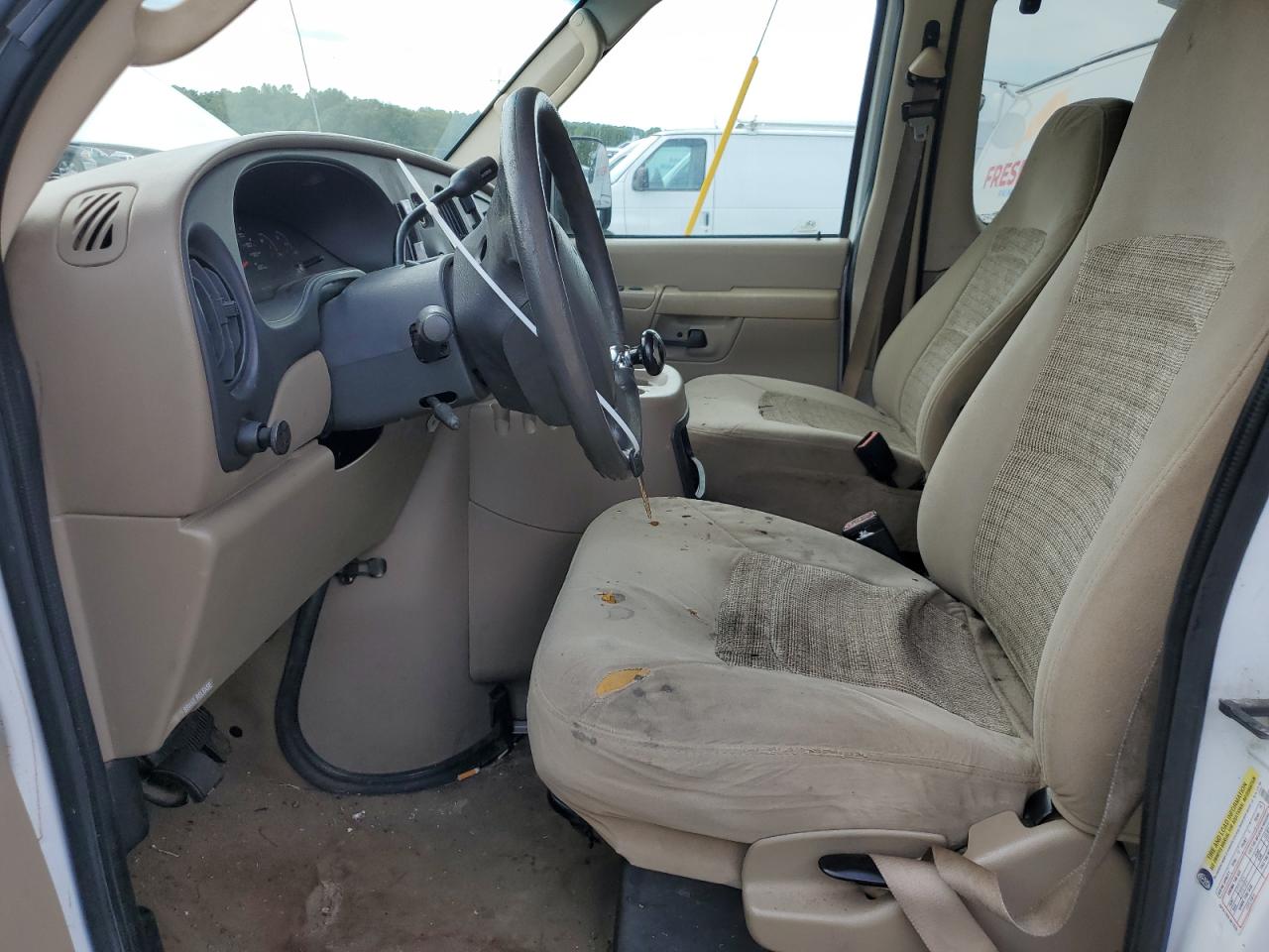 2005 Ford Econoline E350 Super Duty Wagon VIN: 1FBNE31L25HB13155 Lot: 64953514