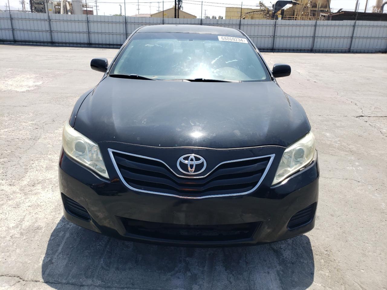 2011 Toyota Camry - Image 5