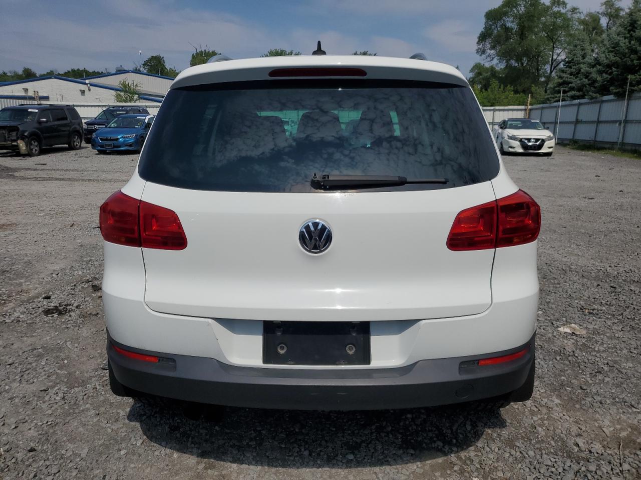 2016 Volkswagen Tiguan S VIN: WVGBV7AXXGW589317 Lot: 65862994