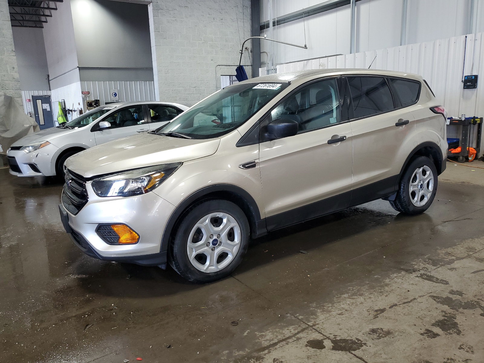 1FMCU0F78JUA80367 2018 Ford Escape S