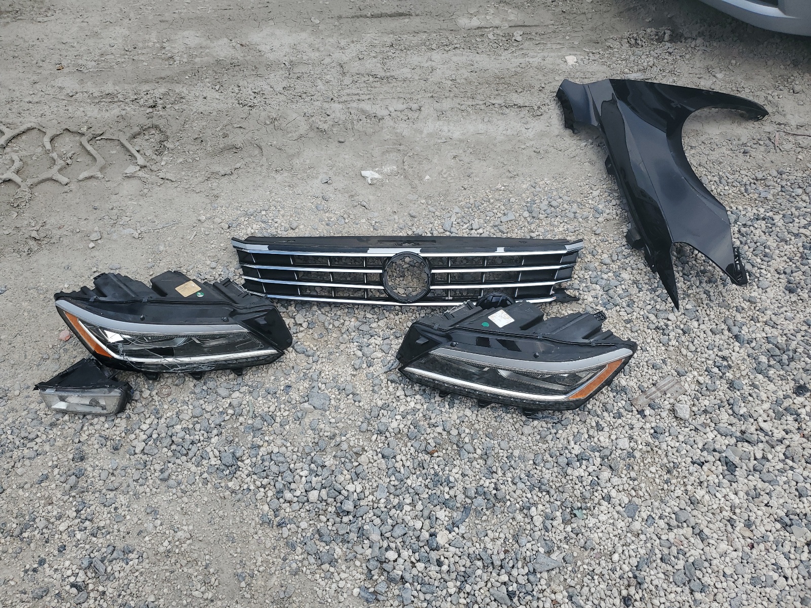 1VWGT7A33HC057923 2017 Volkswagen Passat Se