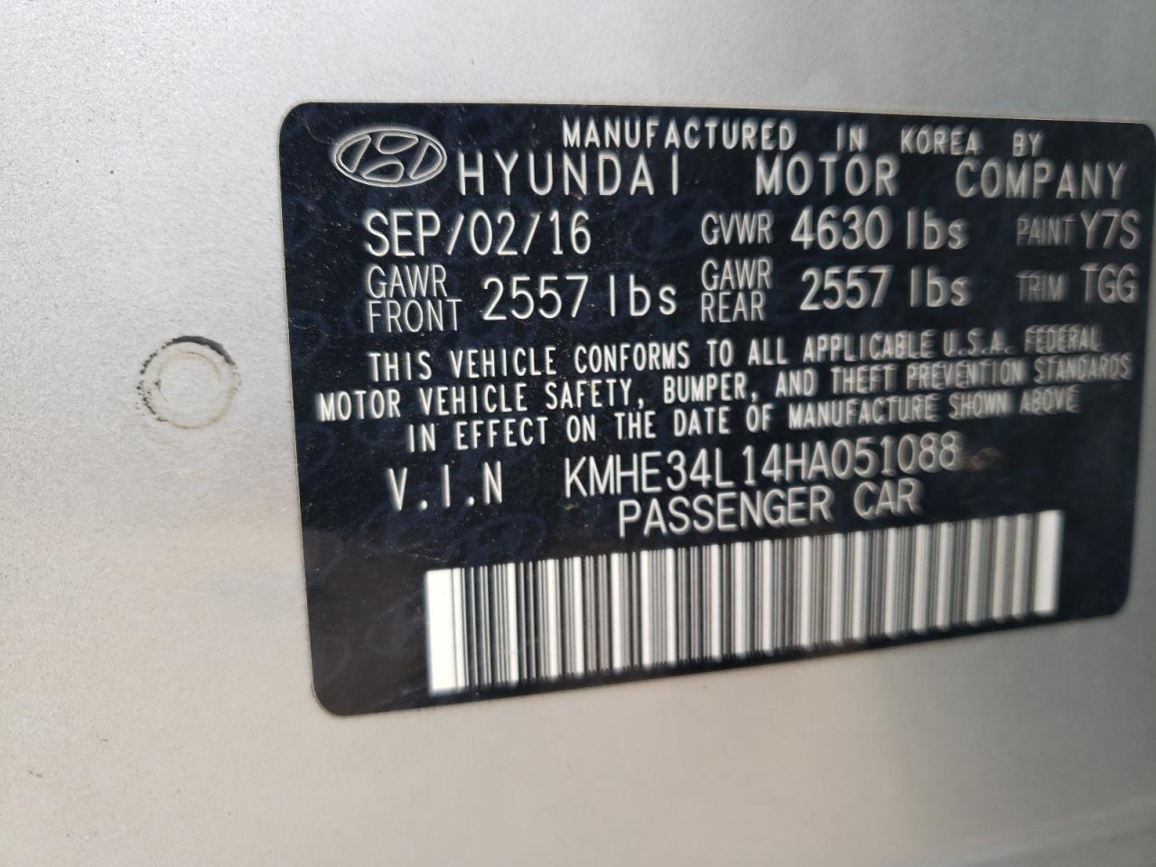 2017 Hyundai Sonata Hybrid VIN: KMHE34L14HA051088 Lot: 65837414