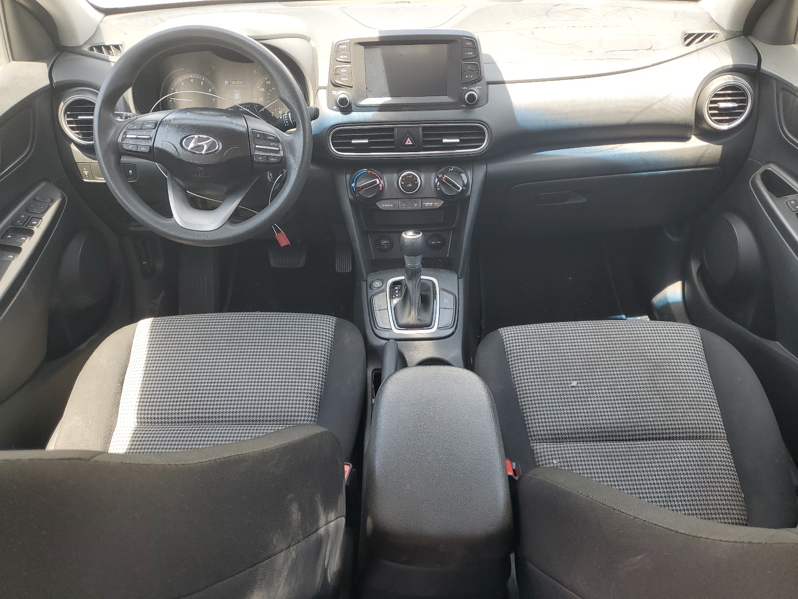 KM8K12AA1MU642424 2021 Hyundai Kona Se