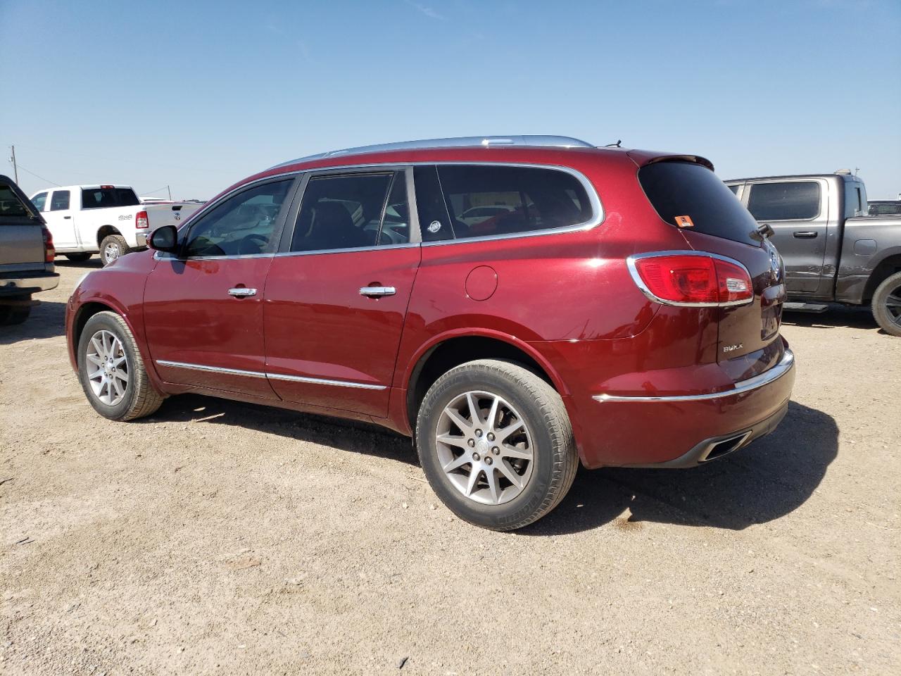 5GAKRBKD4FJ356028 2015 BUICK ENCLAVE - Image 2