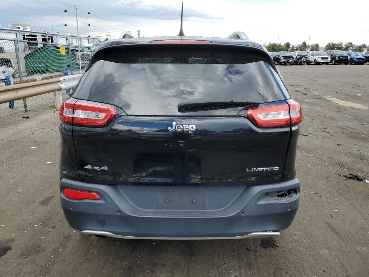 1C4PJMDB6JD583666 2018 Jeep Cherokee Limited