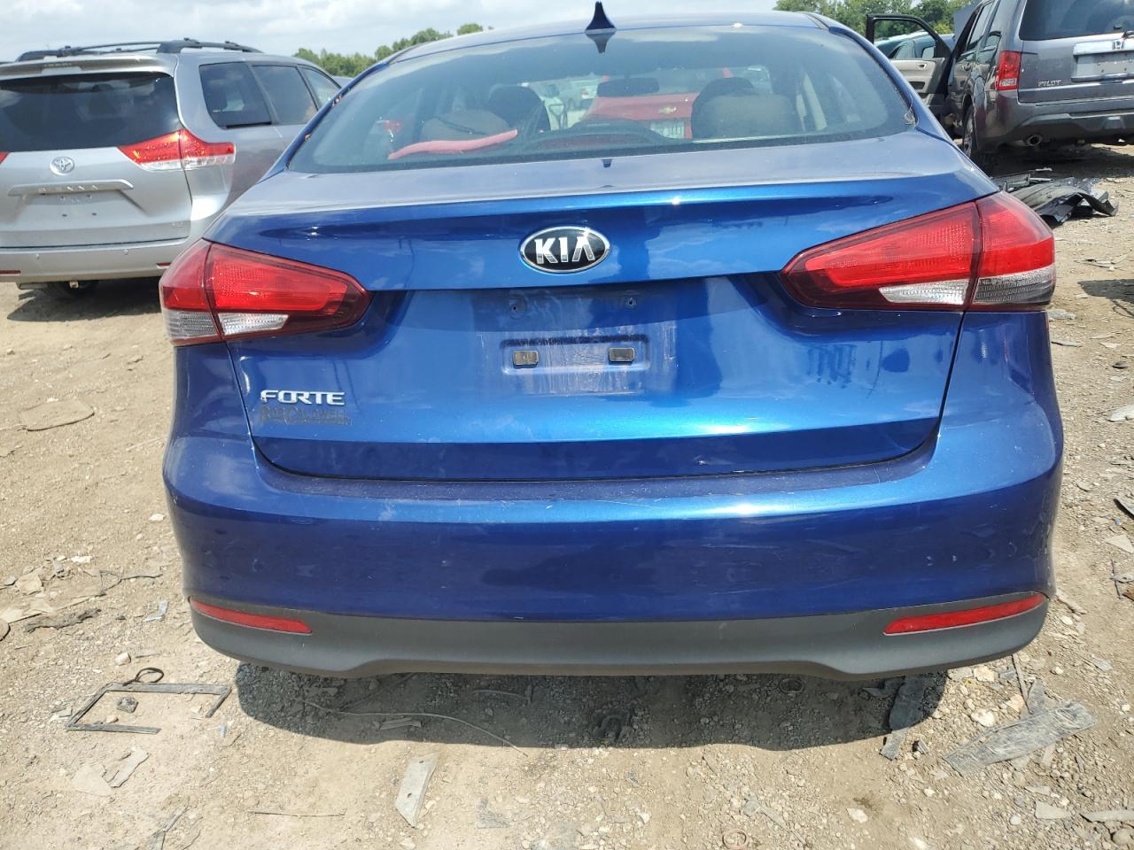 2017 Kia Forte Lx VIN: 3KPFK4A75HE123576 Lot: 65617584