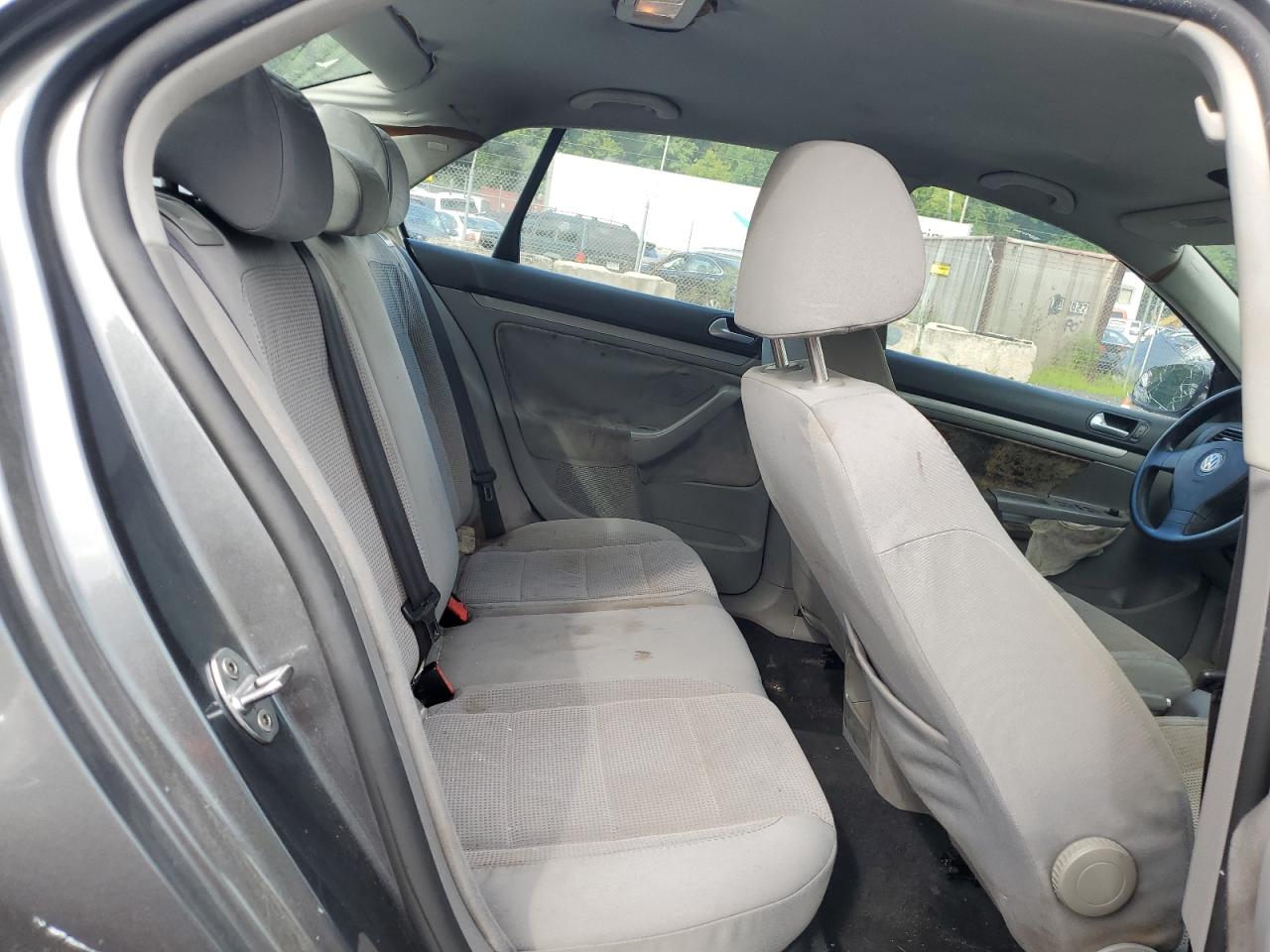 2008 Volkswagen Jetta S VIN: 3VWJM71K18M140050 Lot: 66703674