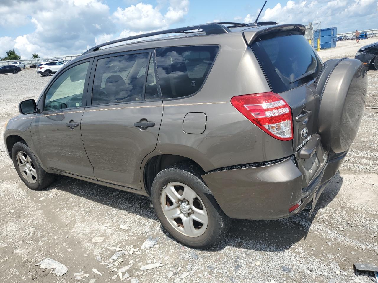 2010 Toyota RAV 4 - Image 2