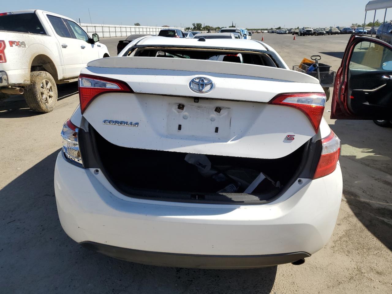 2015 Toyota Corolla L VIN: 2T1BURHE7FC379871 Lot: 68336984