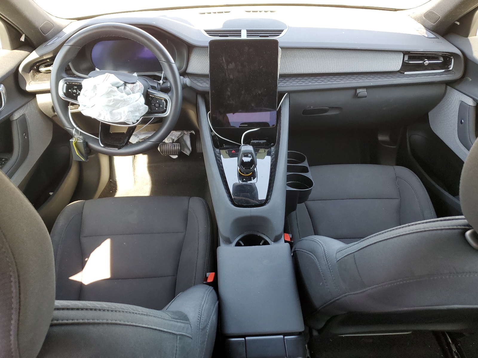 YSMED3KA5PL127891 2023 Polestar 2