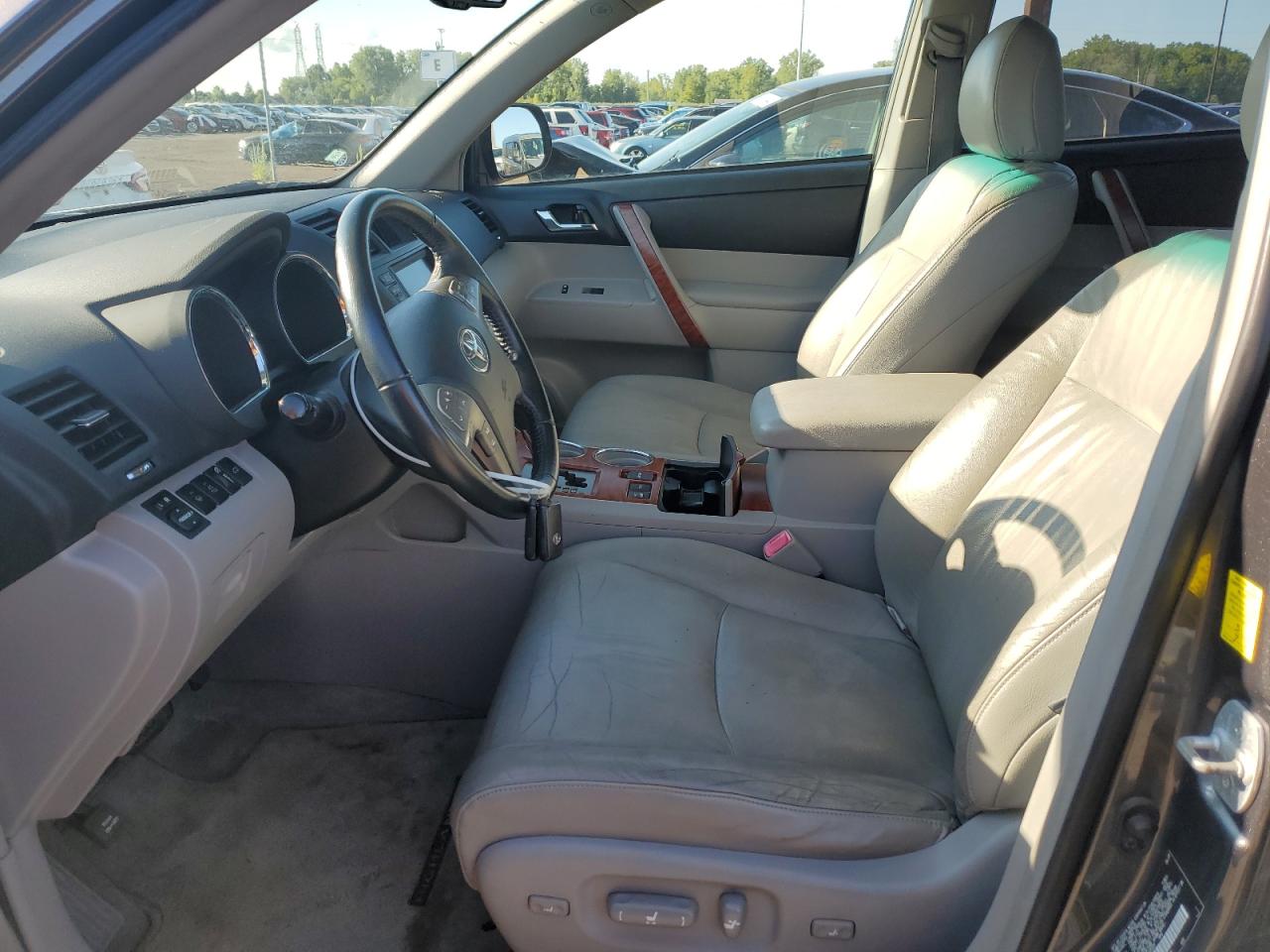 2009 Toyota Highlander Limited VIN: JTEES42A492140269 Lot: 67547354