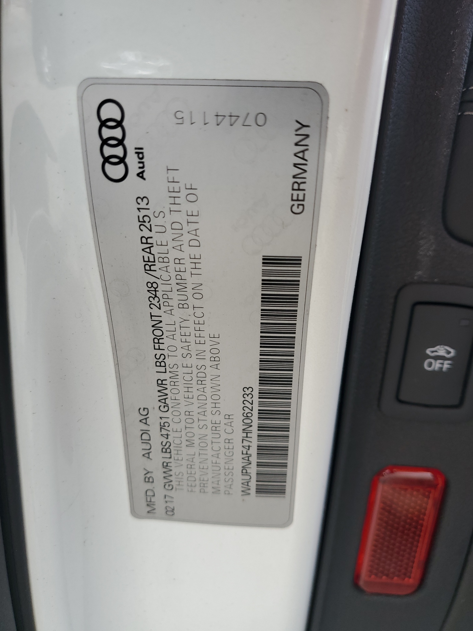 WAUPNAF47HN062233 2017 Audi A4 Premium Plus