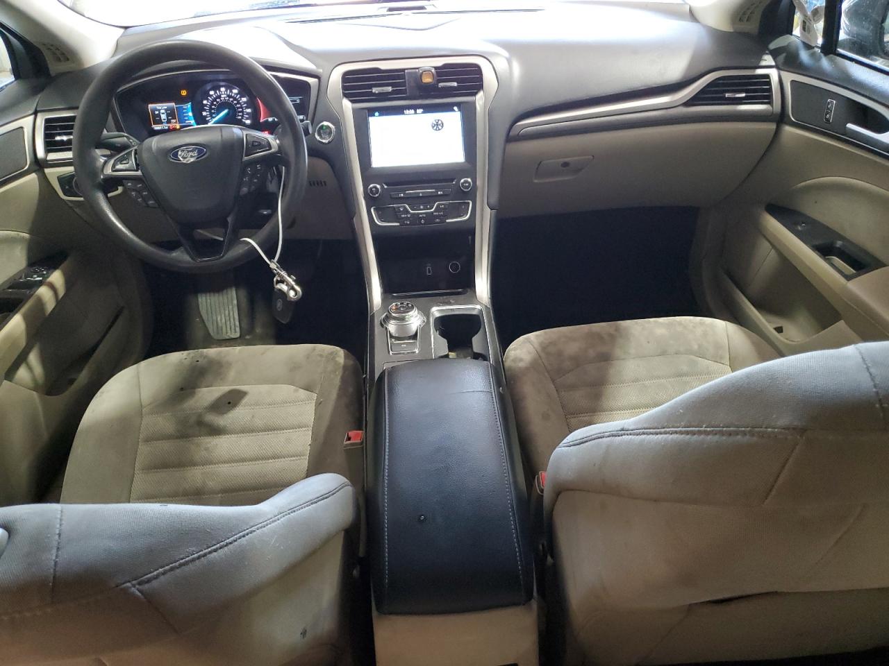 3FA6P0H77JR184058 2018 Ford Fusion Se