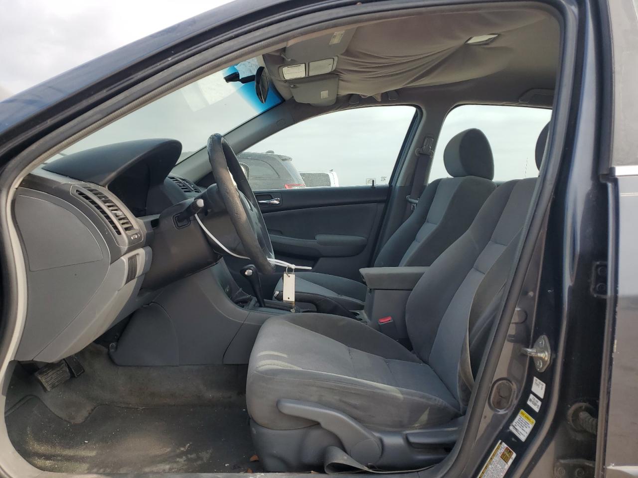 2005 Honda Accord Lx VIN: 3HGCM56445G707860 Lot: 67665914