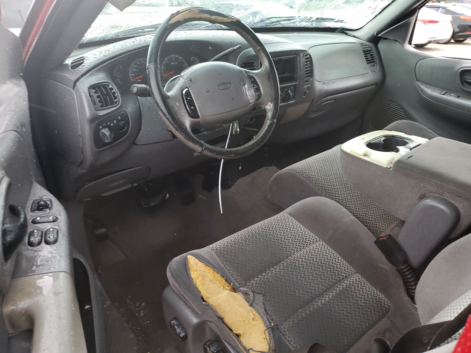 1FTRX18L12NB13050 2002 Ford F150