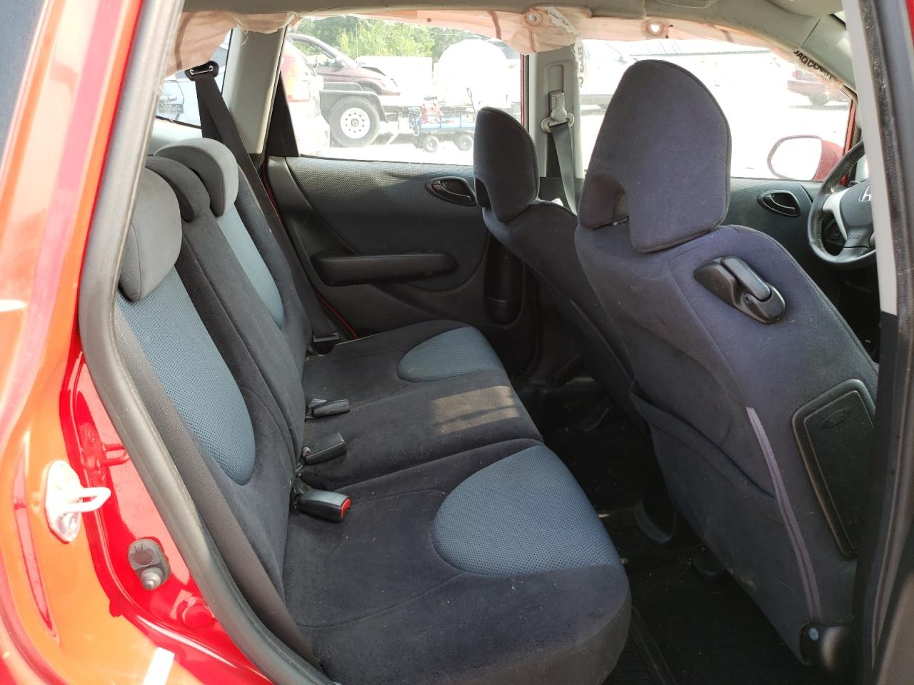 2007 Honda Fit S VIN: JHMGD386X7S051452 Lot: 67180834