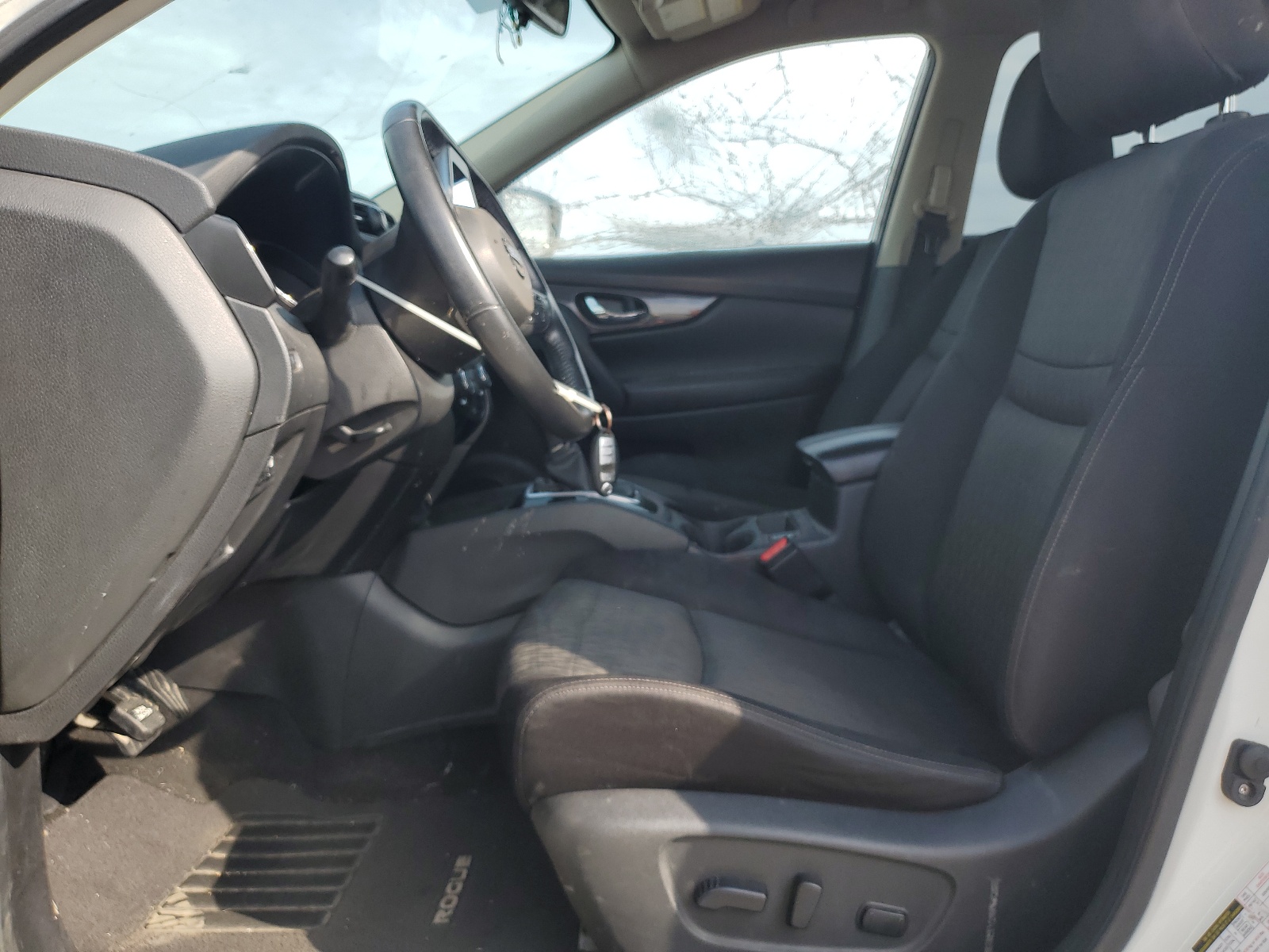 JN8AT2MVXJW352261 2018 Nissan Rogue S