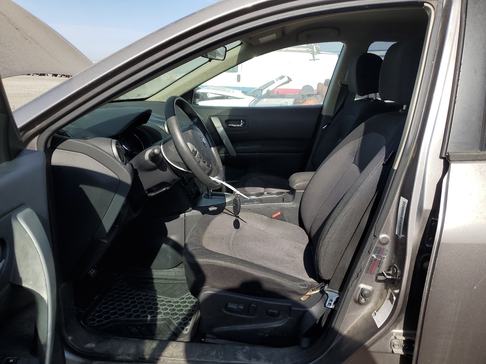 JN8AS5MT2CW612061 2012 Nissan Rogue S