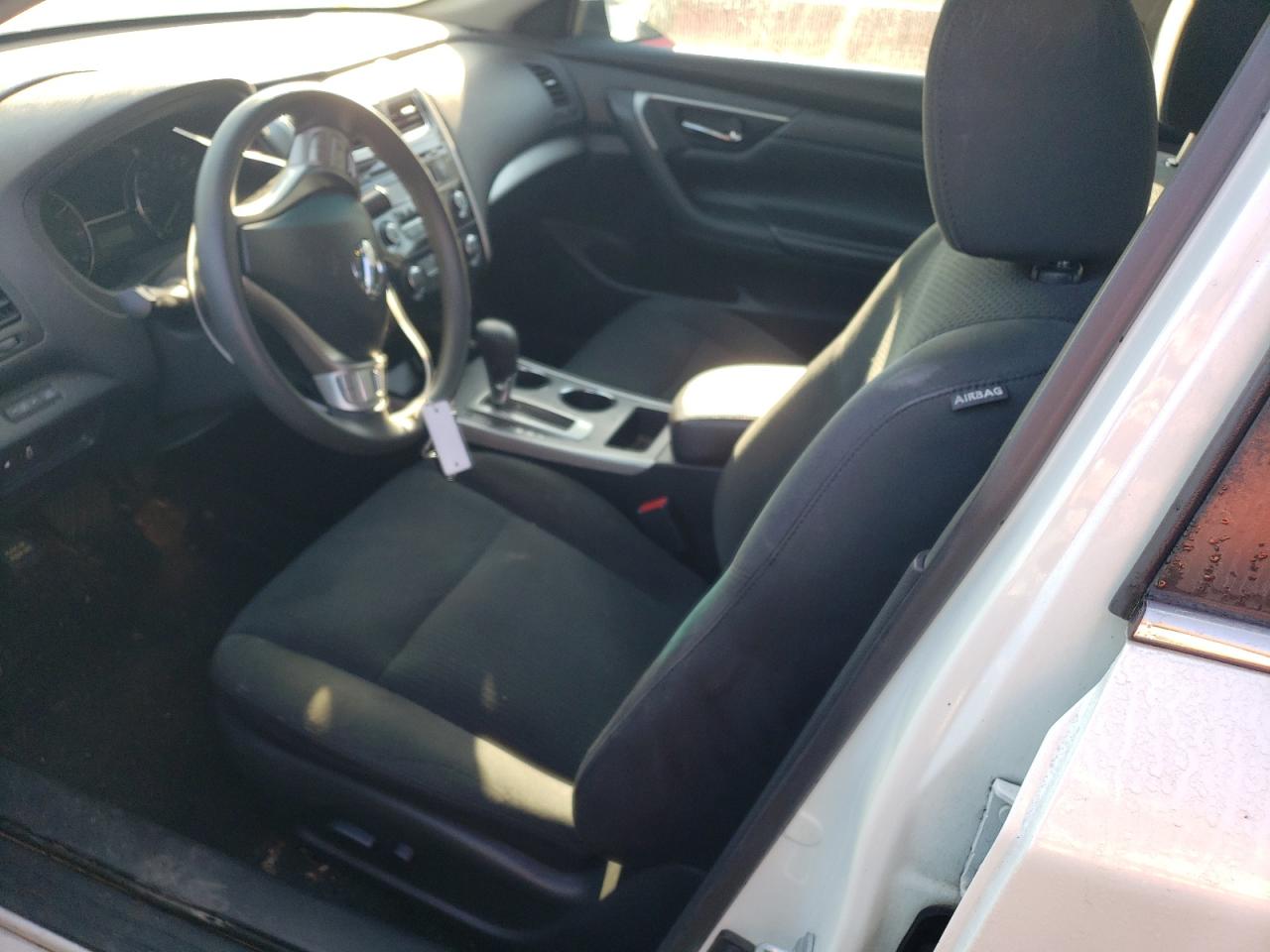 2015 Nissan Altima - Image 7