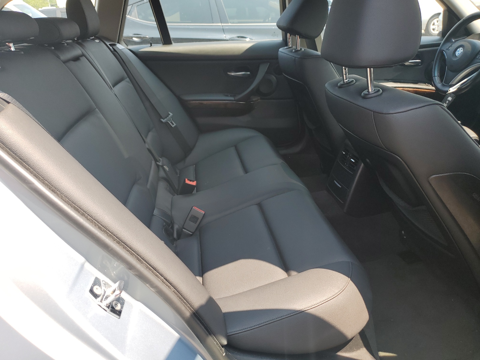 WBAVT73567FZ36318 2007 BMW 328 Xit