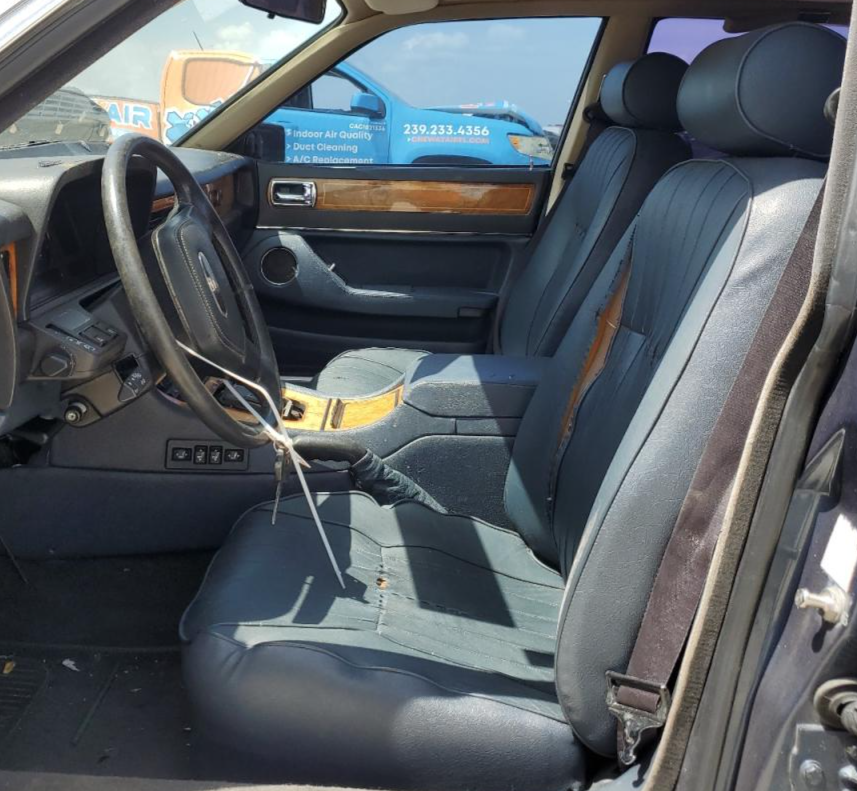 SAJHV1646JC529071 1988 Jaguar Xj6