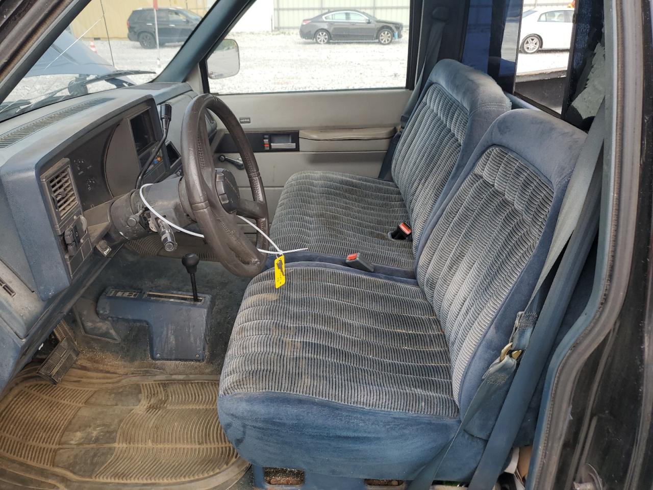 1990 Chevrolet Gmt-400 K2500 VIN: 1GCFK24K9LE162048 Lot: 65926154