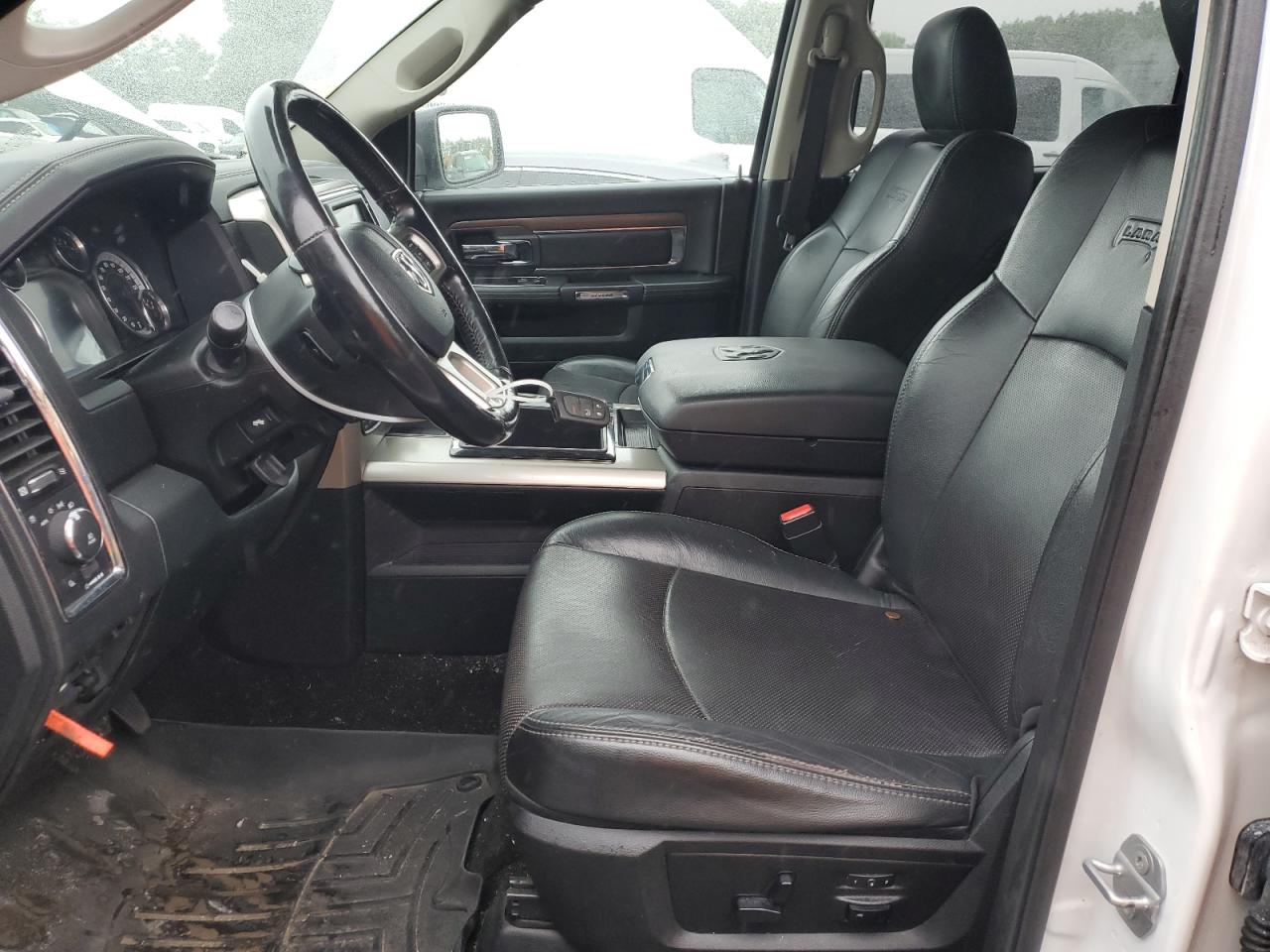 2015 Ram 1500 Laramie VIN: 1C6RR7NT5FS586112 Lot: 63849024