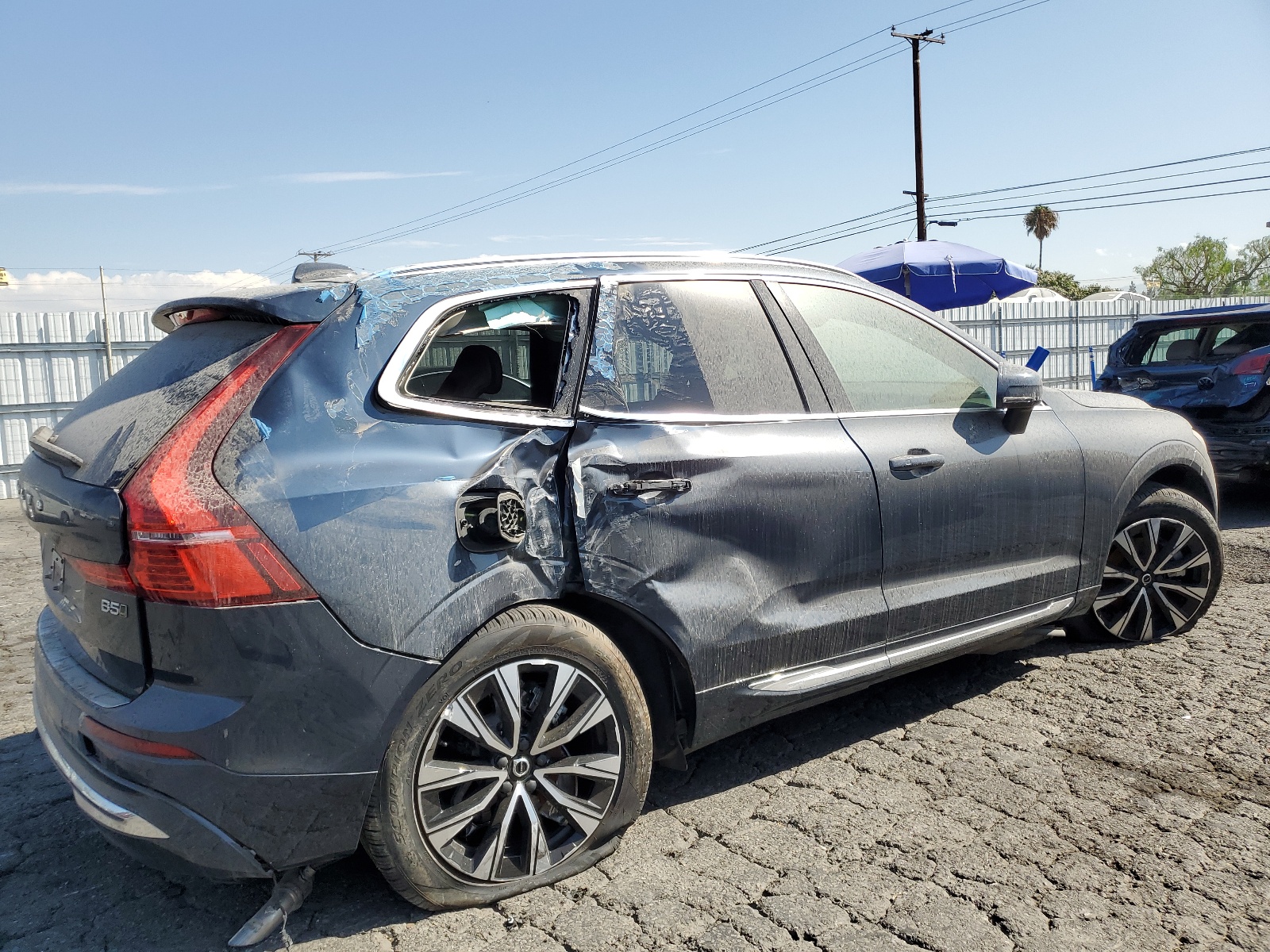 2023 Volvo Xc60 Plus vin: YV4L12RN8P1375897