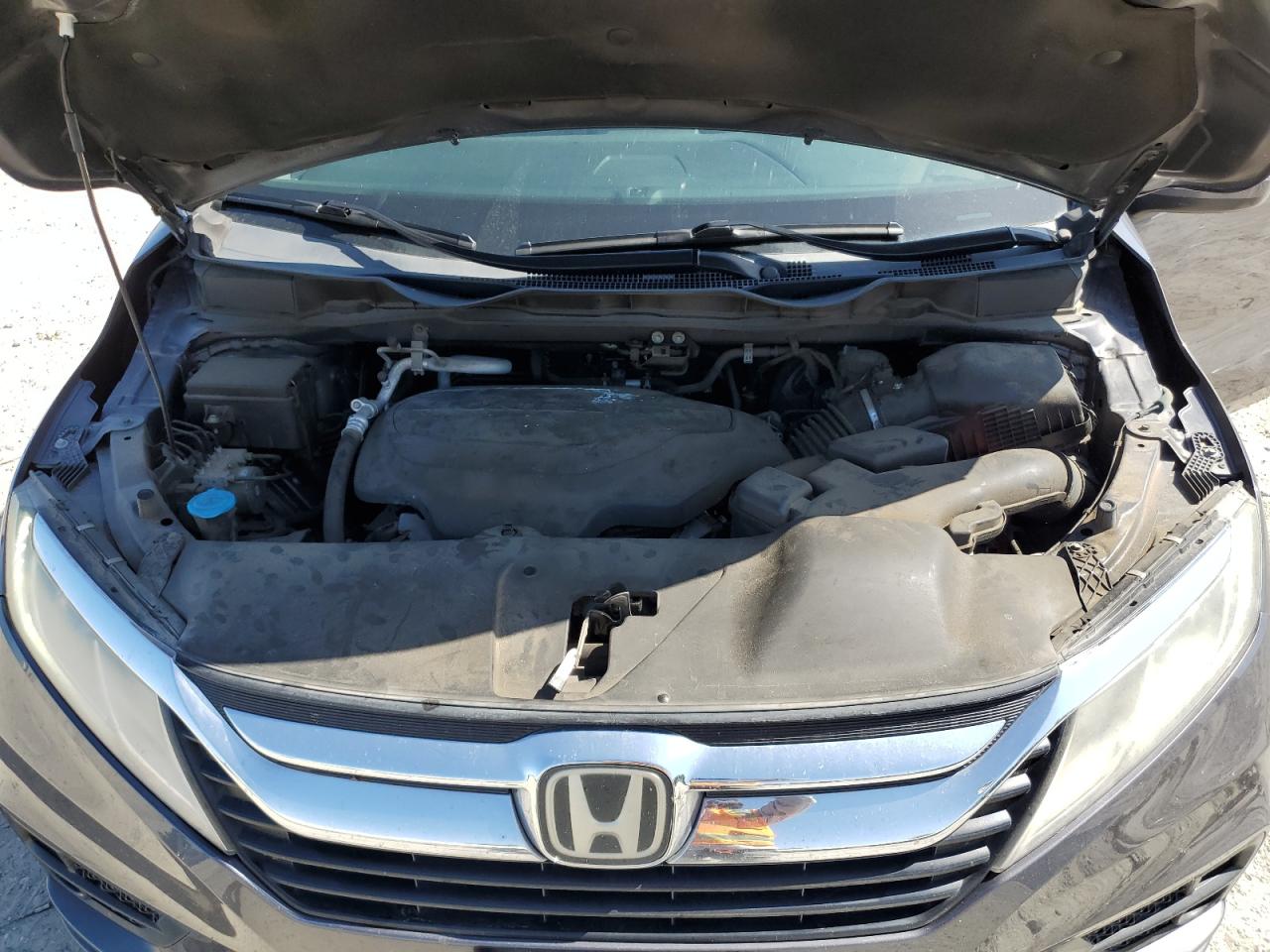 5FNRL6H7XJB102864 2018 Honda Odyssey Exl