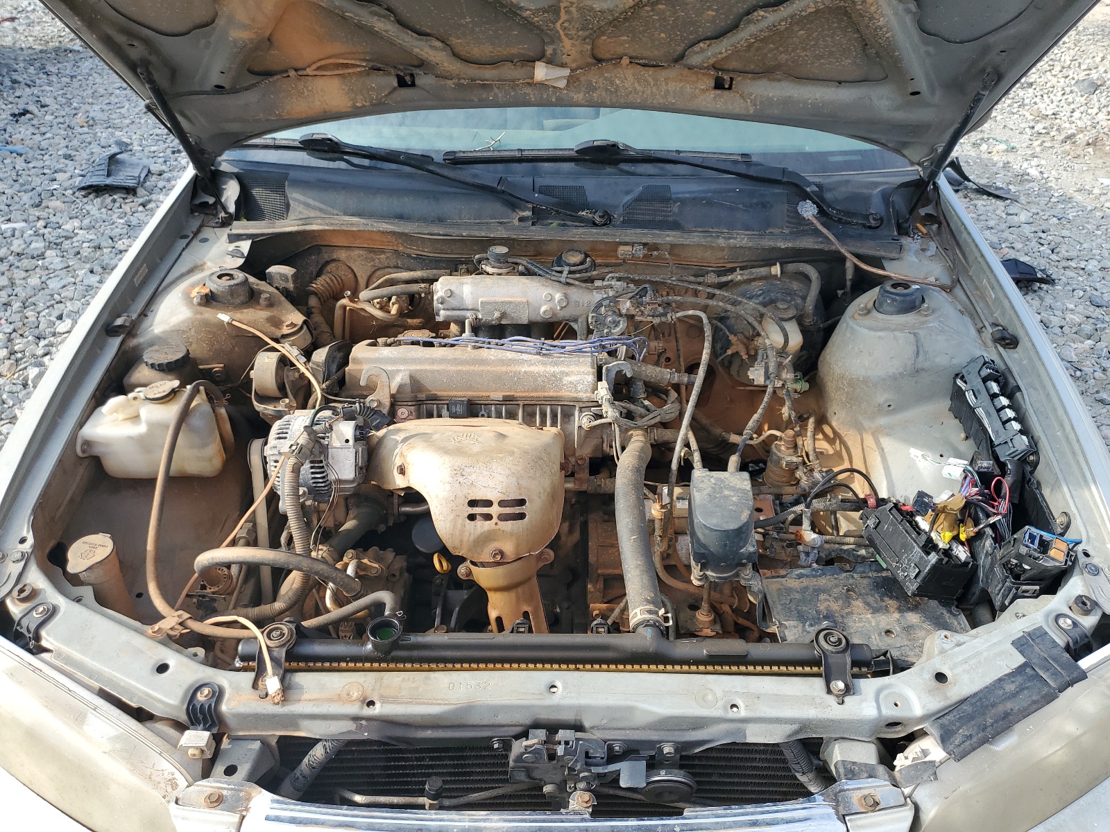 4T1BG22K1YU695622 2000 Toyota Camry Ce 4T1BG22K1YU695622 2000 Toyota Camry Ce