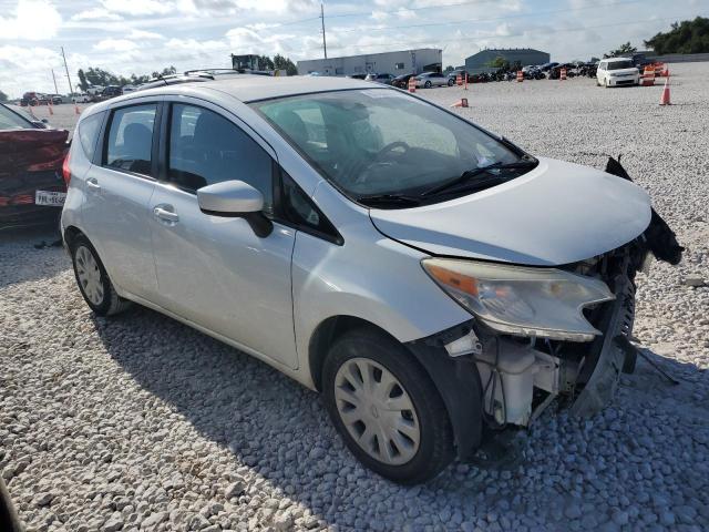  NISSAN VERSA 2015 Белы