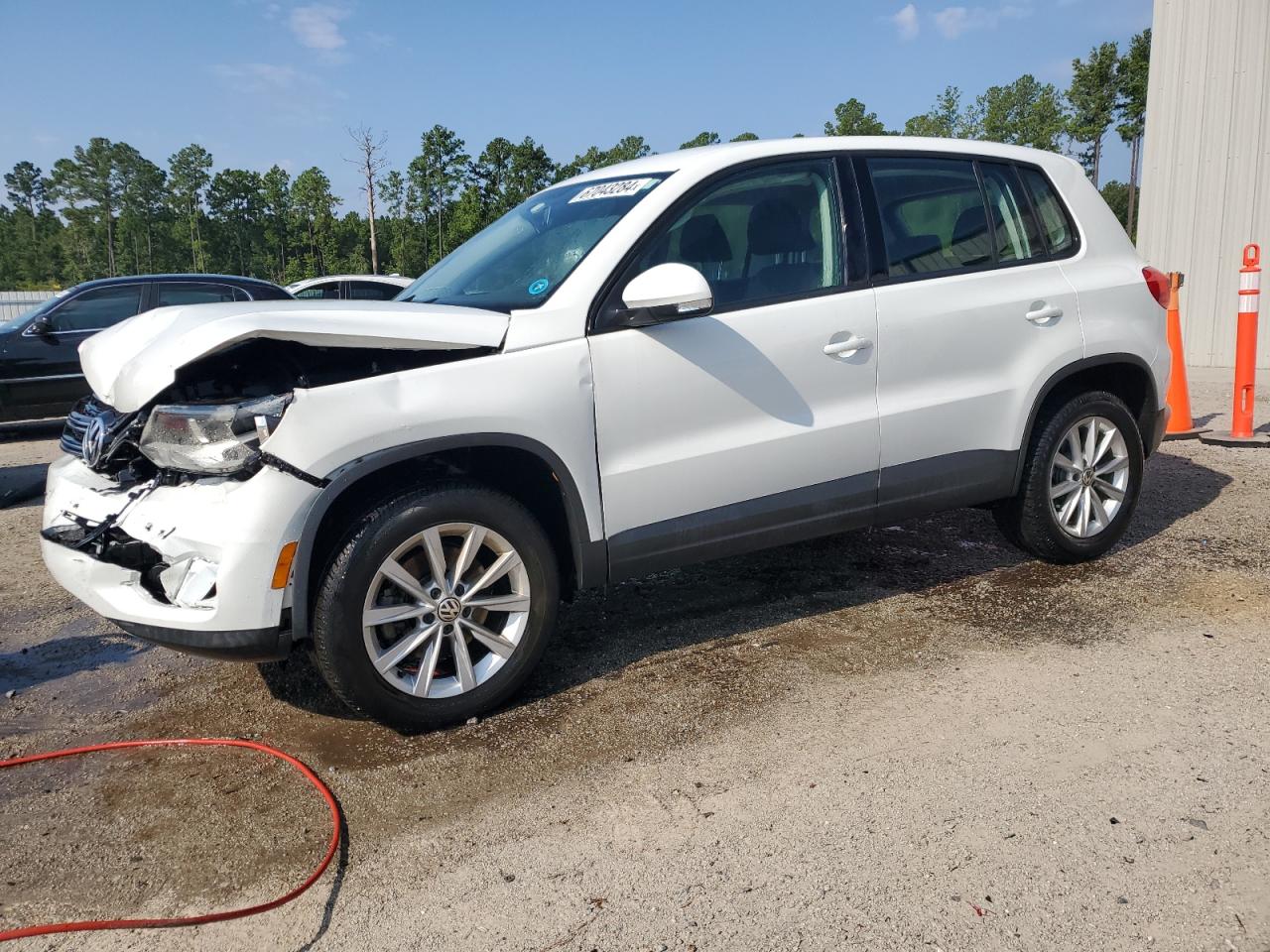 WVGAV7AX6HK048477 2017 Volkswagen Tiguan S