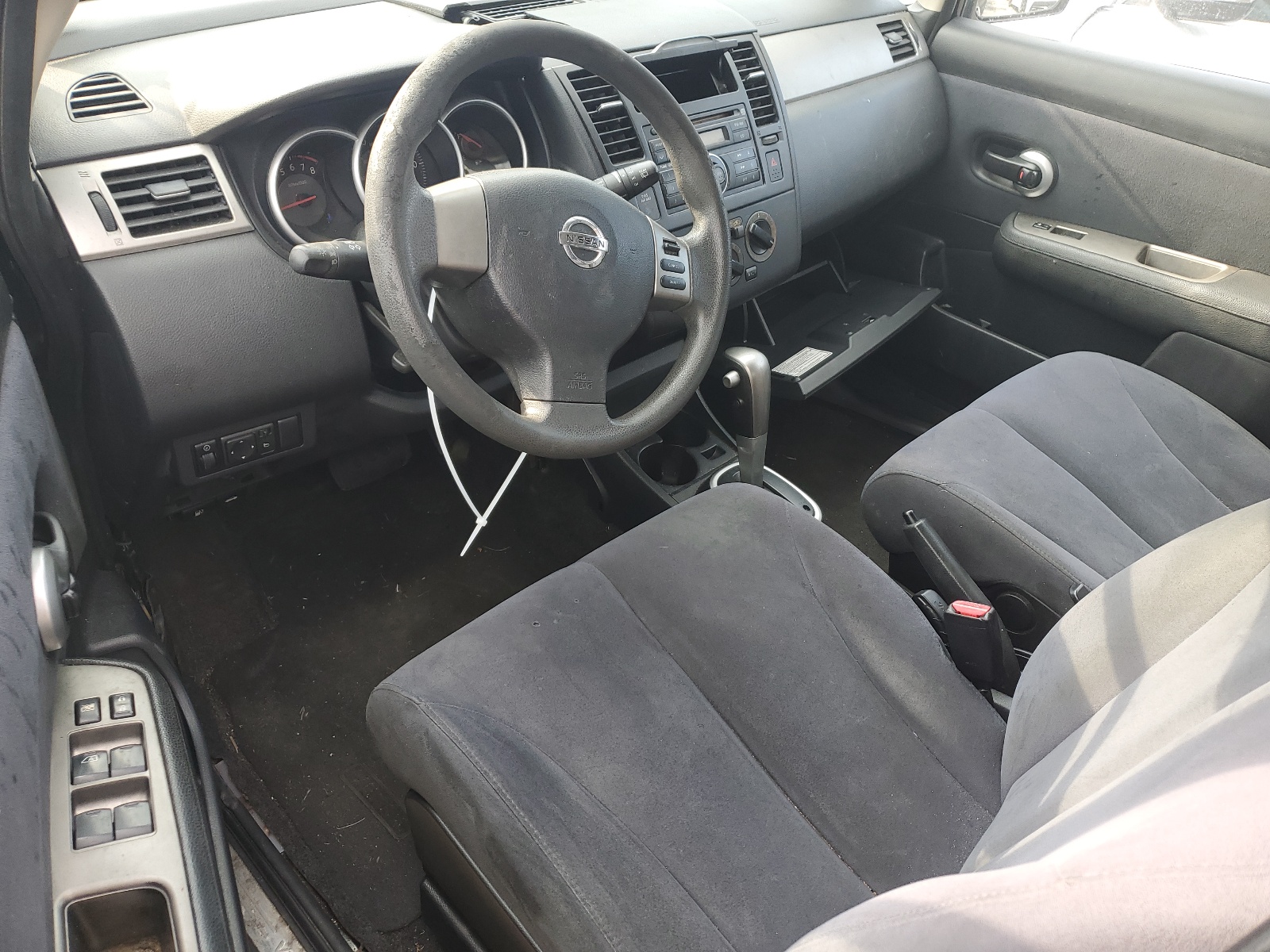 3N1BC13E09L499687 2009 Nissan Versa S